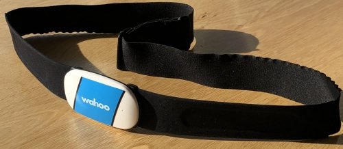 Wahoo TICKR, waist worn strap, measuring heart rate in realtime