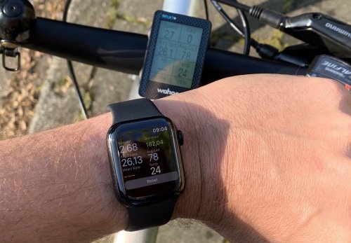 Apple Watch works great with Cyclemeter