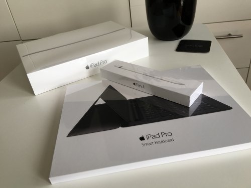 Shiny new Apple iPad Pro, Apple Pencil and the Smart Keyboard