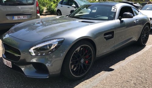 If you drive in the AMG GT S you feel like Bernd Mayländer (who drives a similar F1 Safety Car)
