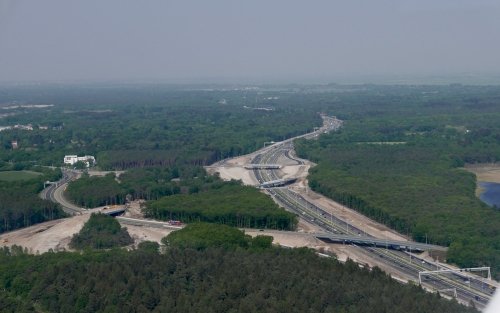A27 construction works near Hilversum where the unused connection to the never finished A80 is removed