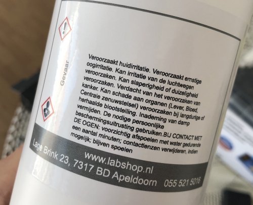 Safety label on the bottle of dichloromethane: danger, danger, danger!