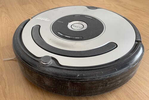 Servicing A Robot Vacuum Cleaner My Irobot Roomba Is Now