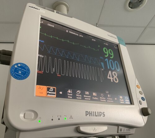 hospital heart rate monitor