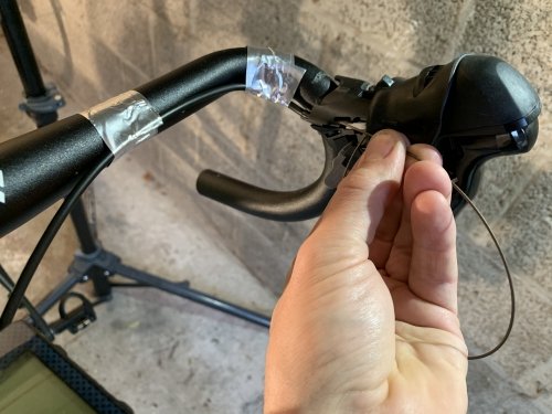 Installing cables on the handle bar and handles