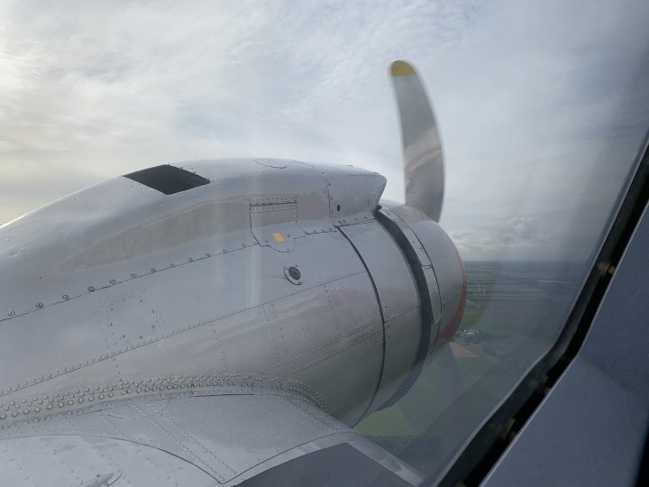 Flying in a C47-A (DC-3) classic plane - Aboard the 75-year old royal ...