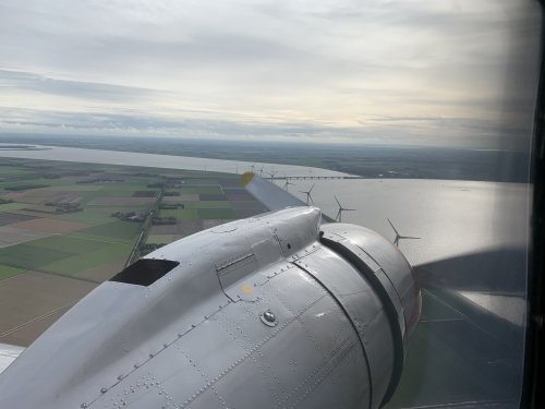 Flying over the Zuidermeerdijk near Urk, with the Ketelbrug visible crossing the water