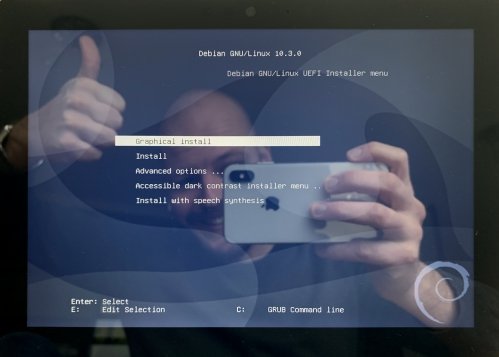 Debian GNU/Linux Installer Menu on Surface Go - happy me