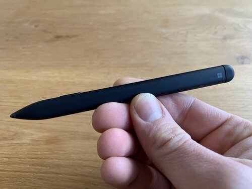 Handling the Suface Slim Pen