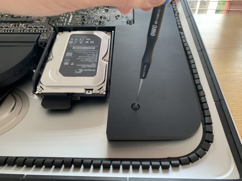 prioritet Smuk kvinde Prøve Upgrading a 27-inch iMac 5K to 14 terabytes - Replacing the Fusion Drive  with both a SSD and an harddisk