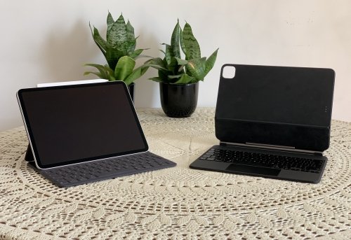 Smart Keyboard Folio (left) and the new Magic Keyboard (right)