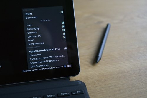 Network Manager (nm-applet) automatically switches between WiFi and mobile broadband connections