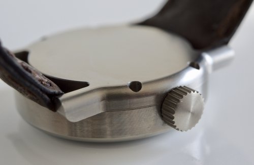 The case is milled with extreme precision, making it unnecessary to hide mistakes by polishing (as there aren't any!)