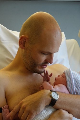 Less then one hour later you're a dad - WOW, hello you!