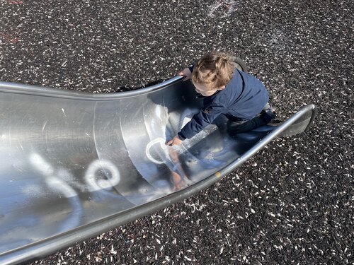 Mysterious markings on the slope - what do they mean?