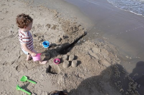 Combining water and sand offers a fascinating way to learn about the powers of the sea