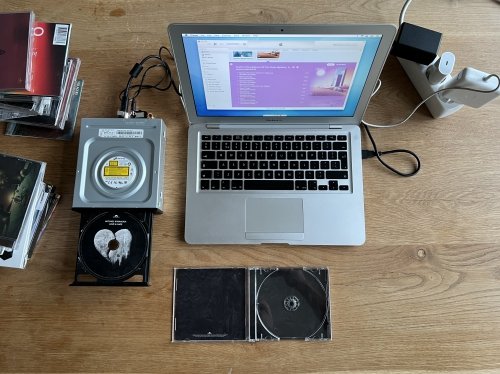 Digitising CD's using iTunes running on an old MacBook Air