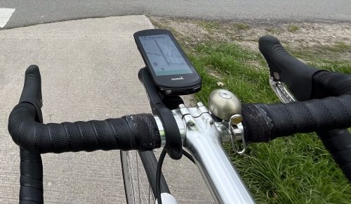Link your bike computer to your phone to be able to receive messages of support from family and friends