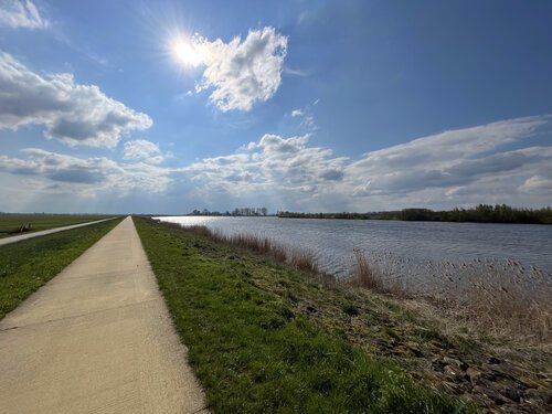 Beautiful scenery - long straights on dykes near Flevoland