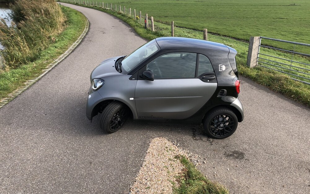 Sehr - unglaublich! - enge Kurven fahren (mit einem Wendekreis von nur 6,95 m)
