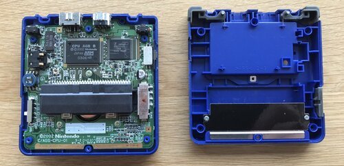 The Gameboy Advance SP from the inside