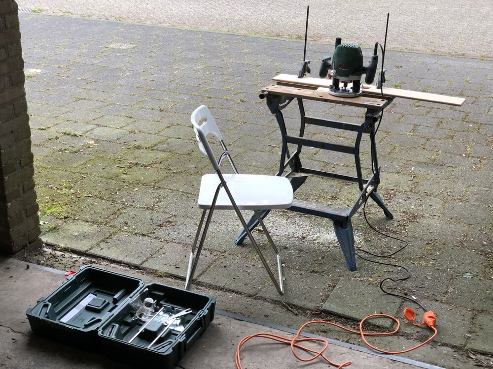 Workmate with wood router ready for action