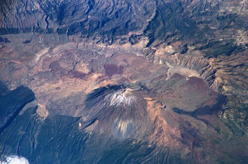 The Las CaƱadas caldera on top of Teide, as seen from the International Space Station (public domain)