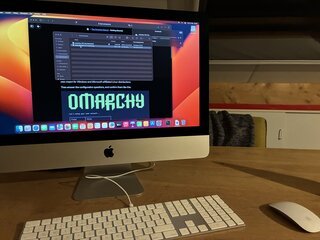 Omarchy — A Minimal Linux Distribution on an iMac