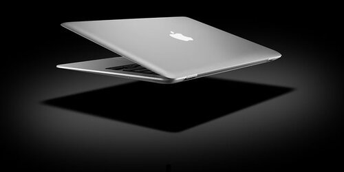 El MacBook Air original: Innovador debido a su delgadez y falta de puertos