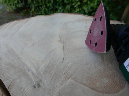 Lijando la losa de madera