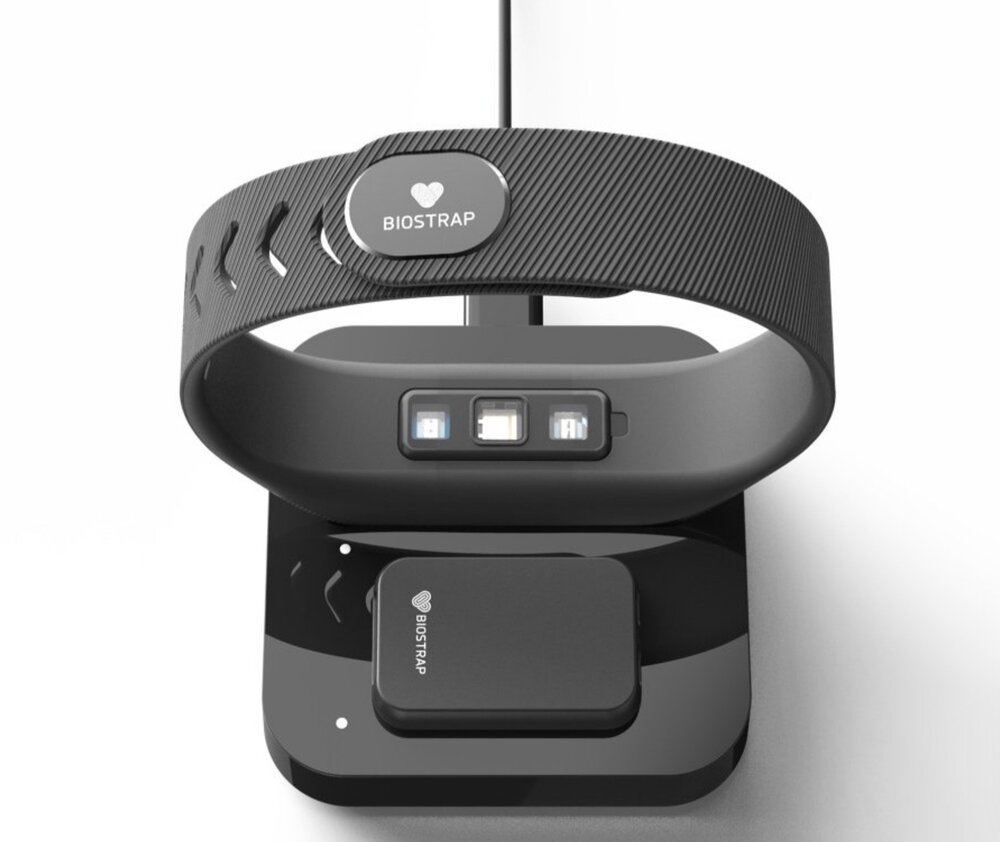 Cargar Biostrap es fácil: la batería dura hasta 5 días