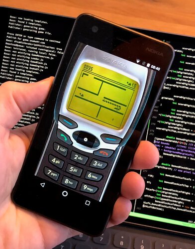 Programando el nuevo motor del juego y probándolo en un HMD Nokia 2 con Android