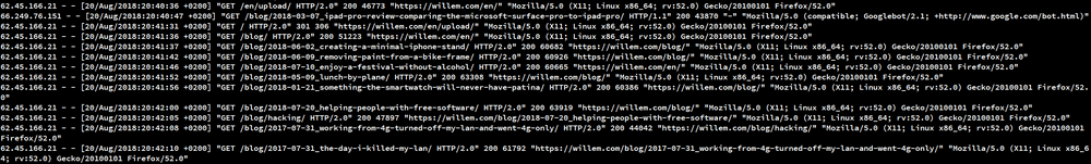 Parte de un archivo de registro de un servidor web, cada línea corresponde a una solicitud de página - ¿ves el bot?