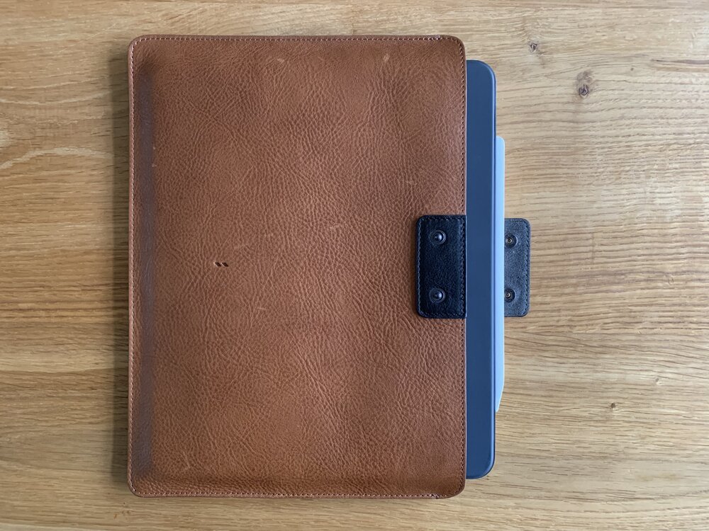 Funda Hardgraft para iPad Pro con teclado folio y Apple Pencil