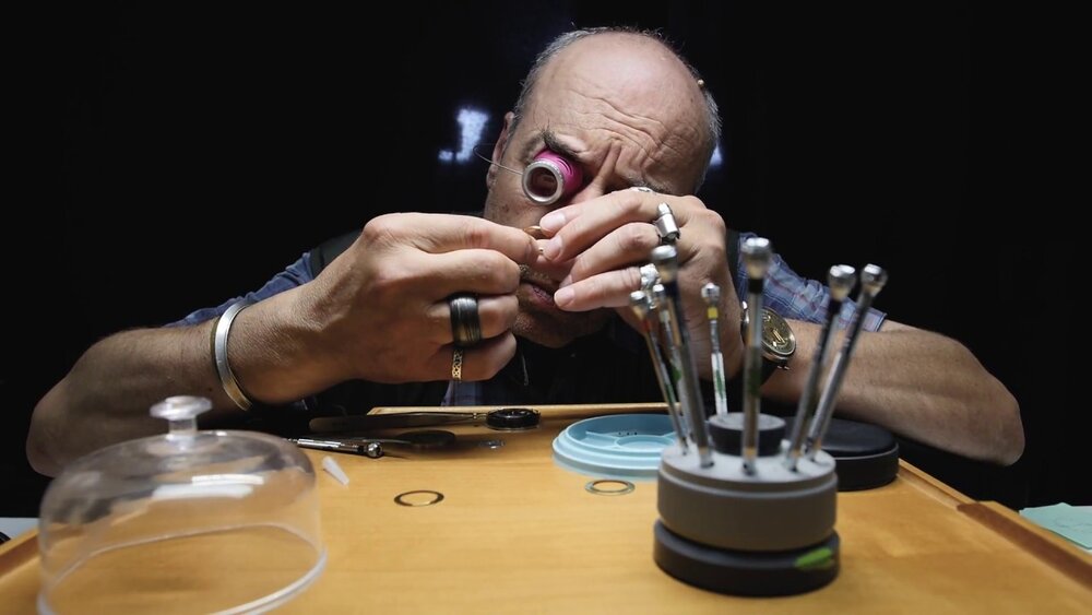 Ludwig Oechslin está obsesionado con reducir el número de piezas - se le describe como una leyenda viviente