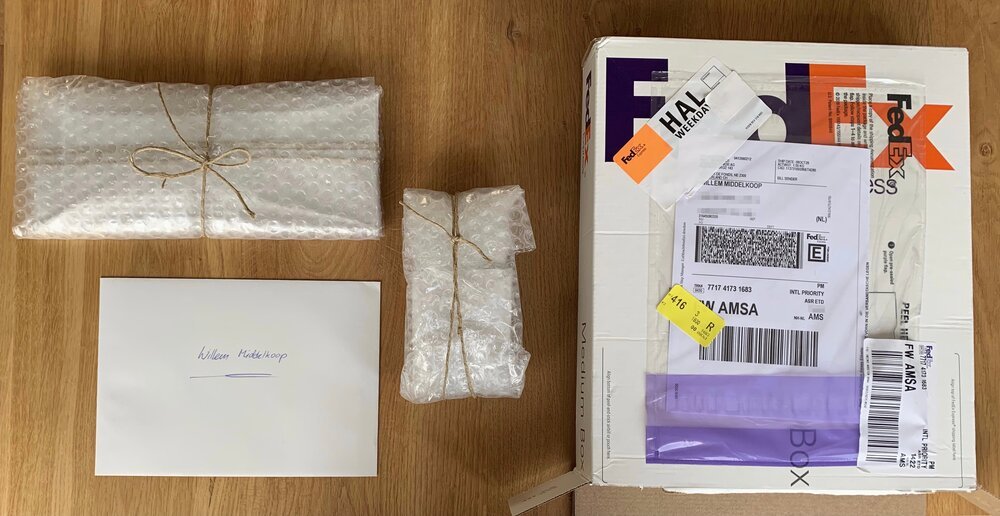 Se trata del producto, no se gasta dinero ni energía en cajas o folletos superfluos - me encanta esto