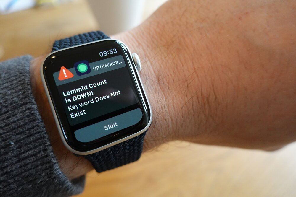 Notificaciones de tiempo de inactividad en el Apple Watch usando UptimeRobot