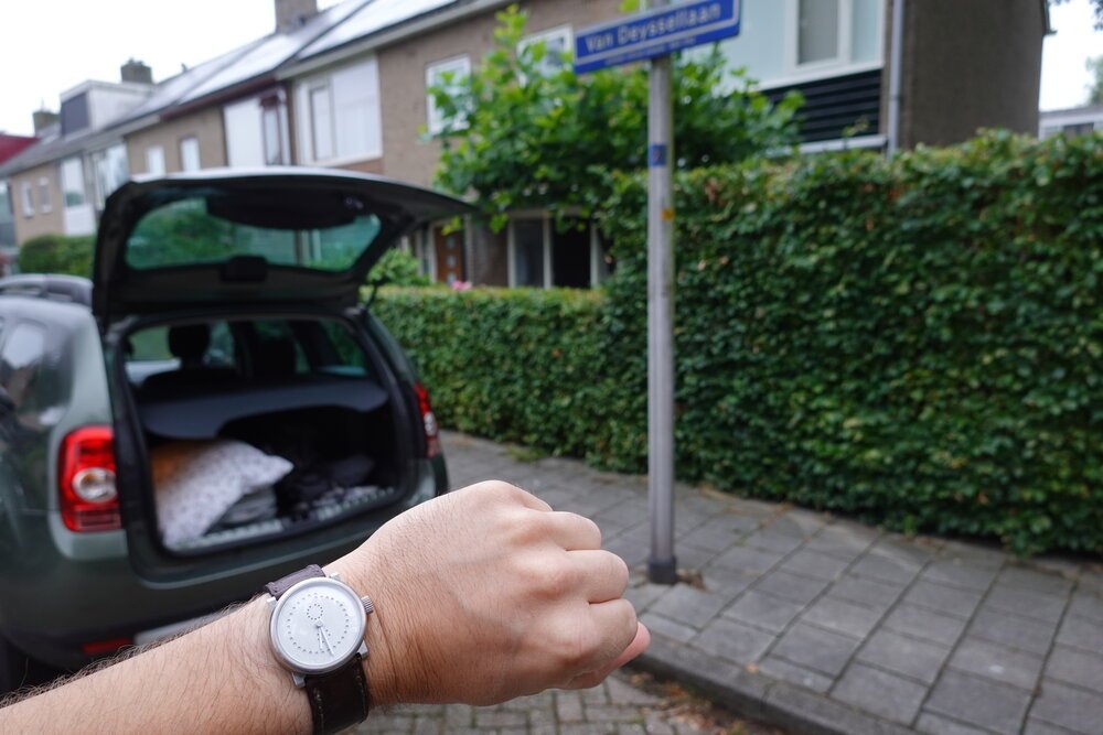 Una de las ventajas de una cesárea planificada es que sabes cuándo comenzará la acción, lo que te da mucho tiempo para conducir al hospital.