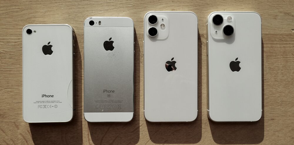 Generaciones de iPhones de pantalla pequeña: iPhone 4S, iPhone SE, iPhone 12 Mini, iPhone 13 Mini