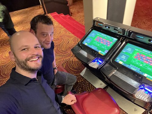 Lucir este reloj en el casino es una apuesta segura, ¡pero no esperes que te haga ganar una fortuna!