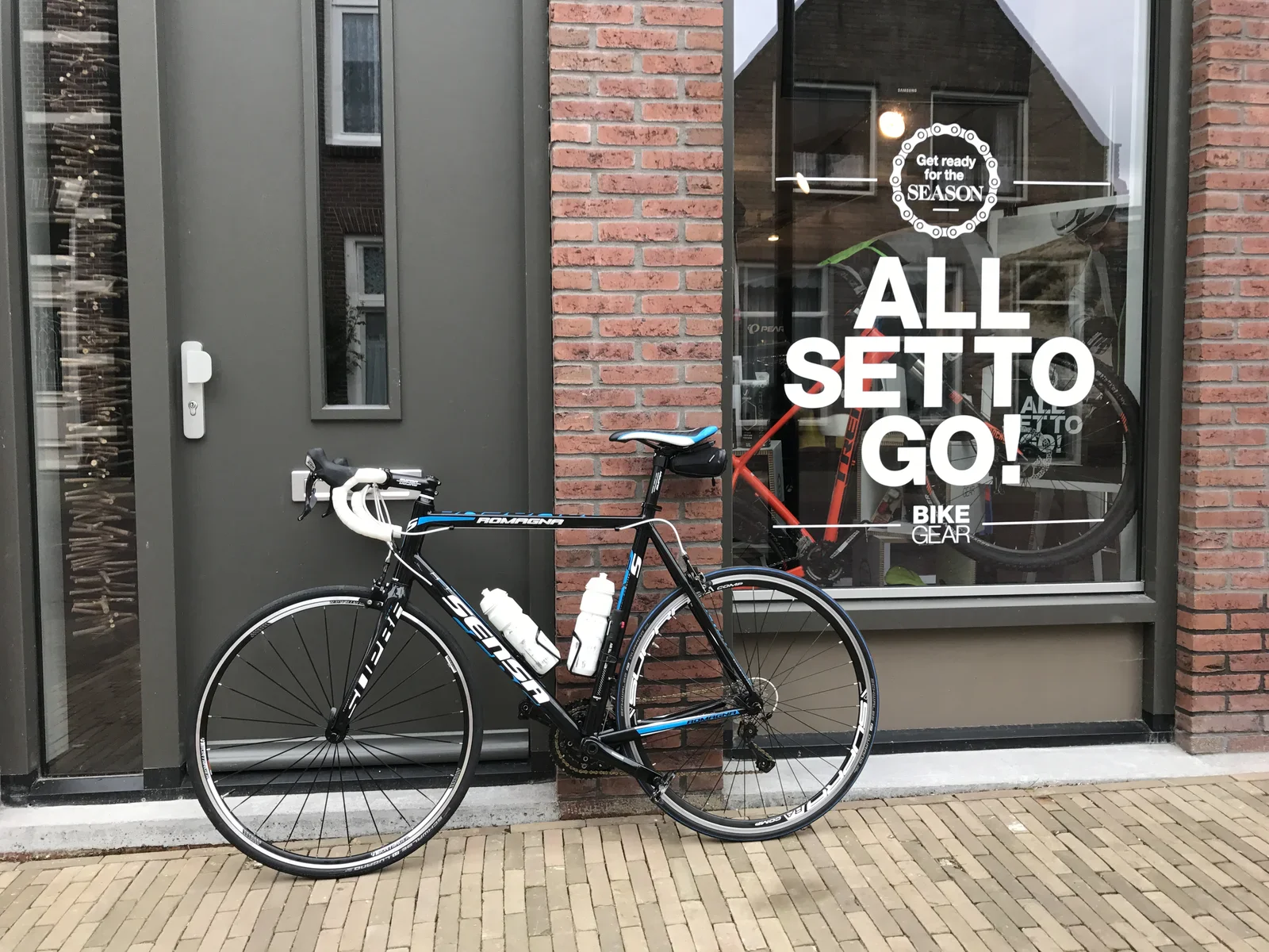 Klaar voor vertrek - gereed voor 235KM op twee wielen!