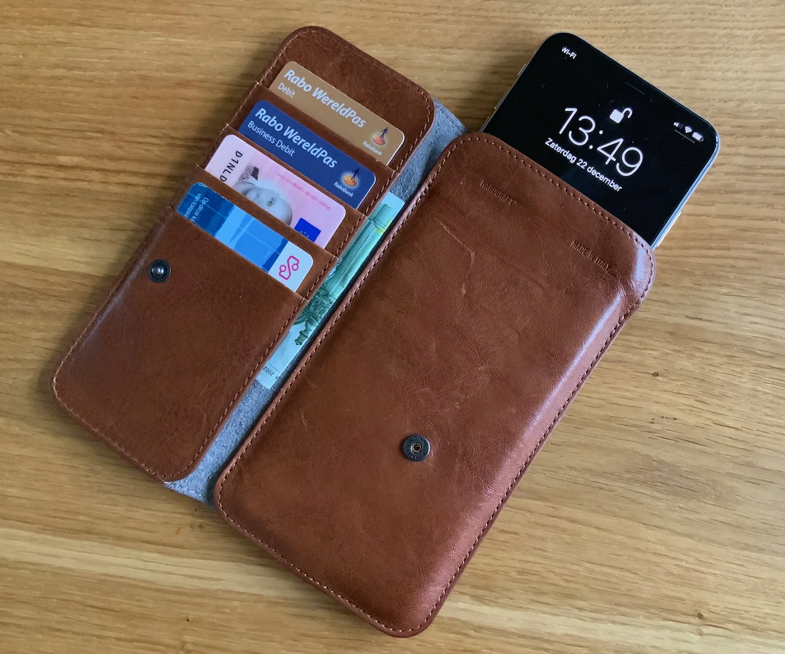 Hardgraft iPhone portemonnee met ruimte voor pasjes