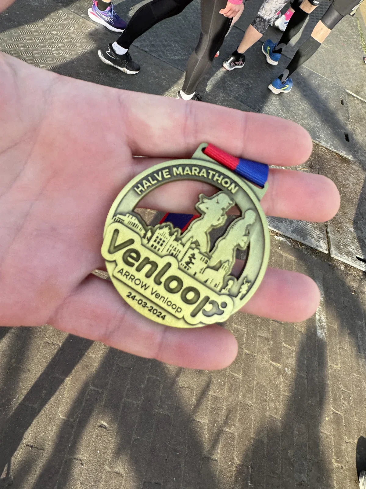Ooooohhhh... Ik heb een mooie medaille gekregen!