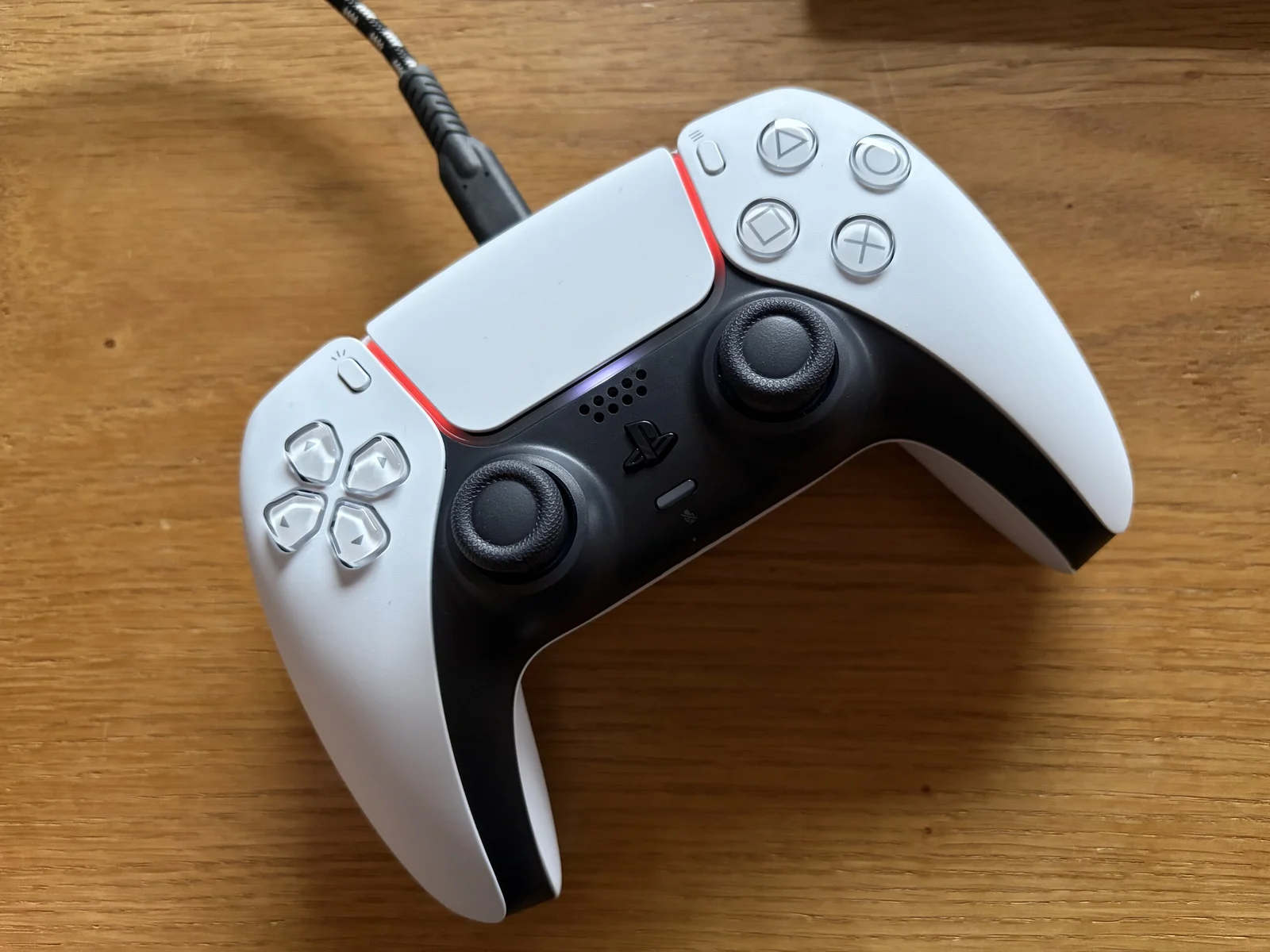 De PlayStation 5 DualSense, de controller voor de Vision Pro