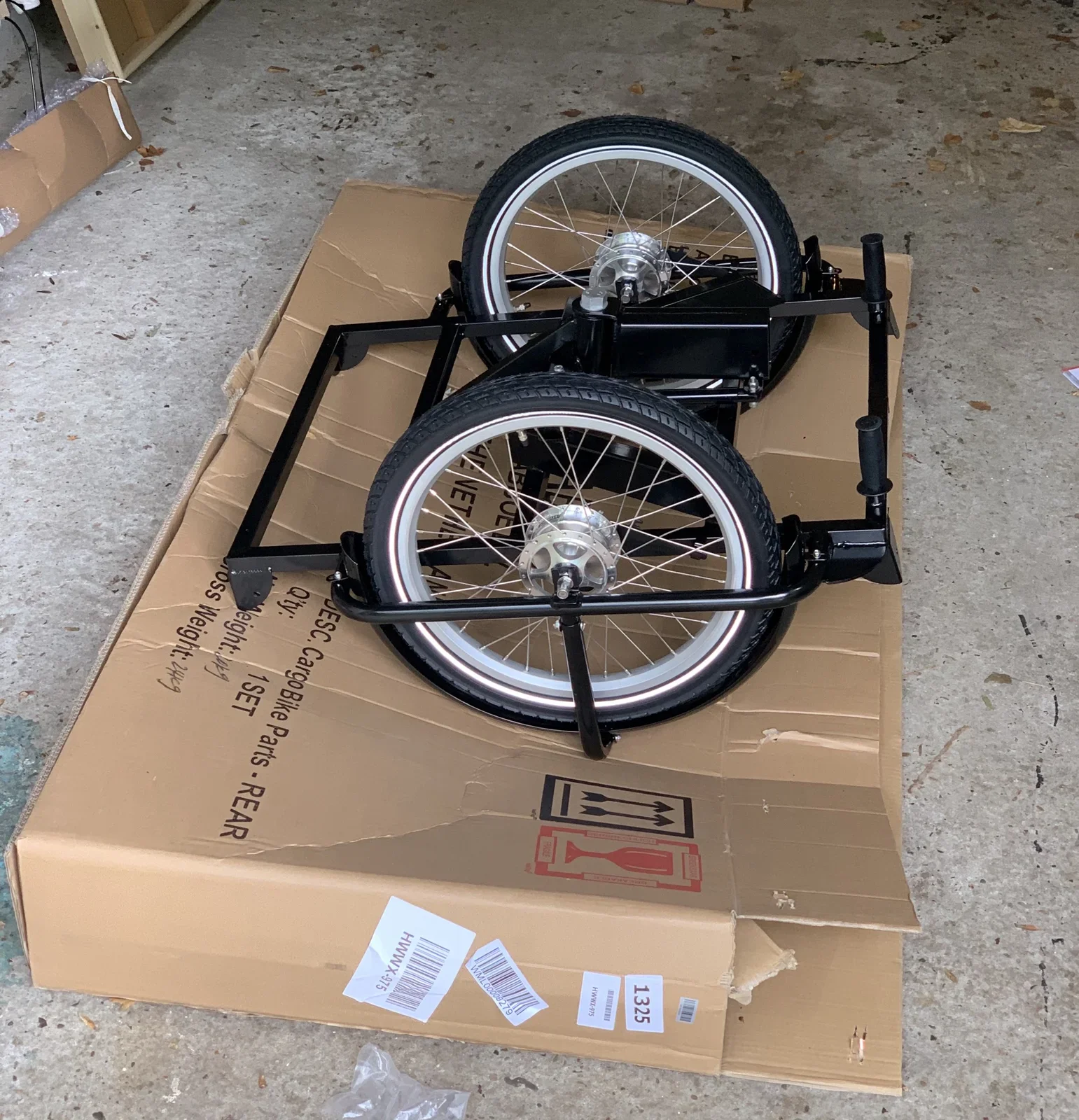 Attaching the front wheels to the frame