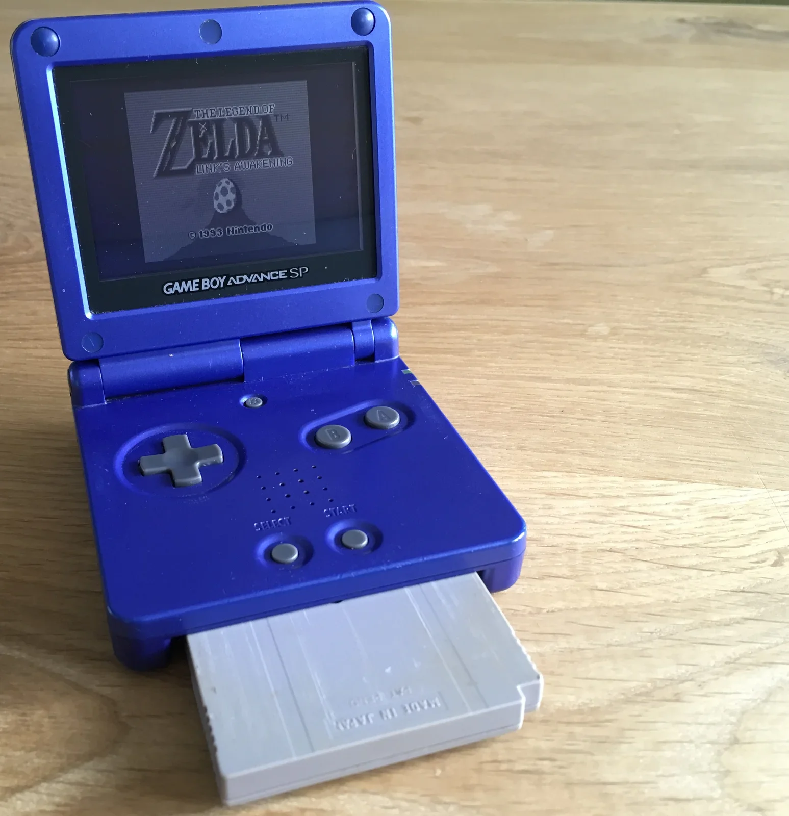 Zelda "Link's awakening" from 1993 on the repaired Gameboy Advance SP