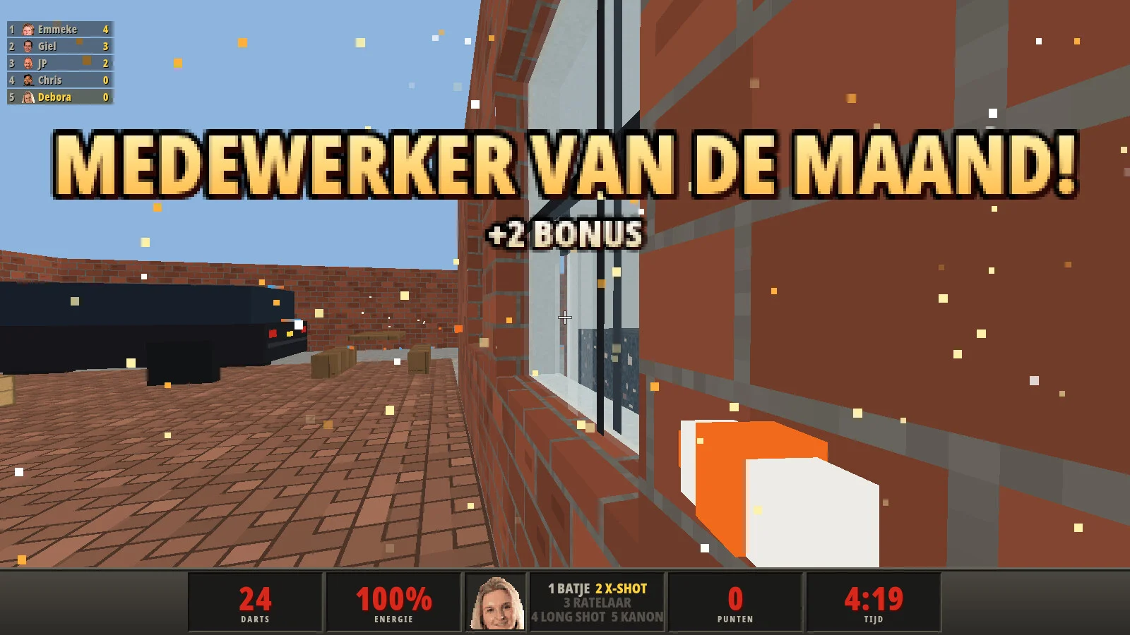MEDEWERKER VAN DE MAAND! Ten in a row, in pixel letters with confetti