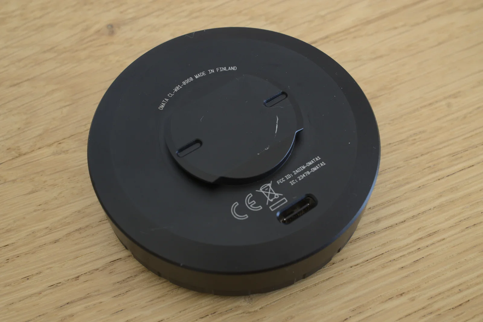 The mechanical display is actually very power efficient, providing a 17+ hours battery life. Charging is done using a standard USB-C connector on the back.