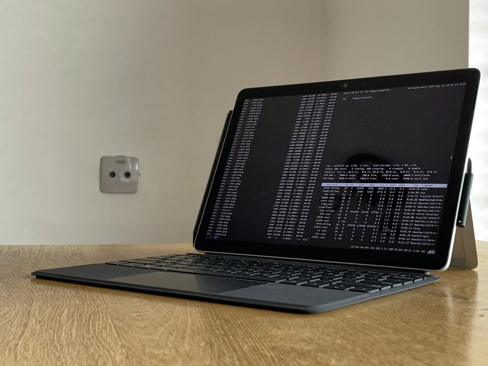 Microsoft Surface Go 2 with black type cover and Surface Pen - a nice piece of hardware!