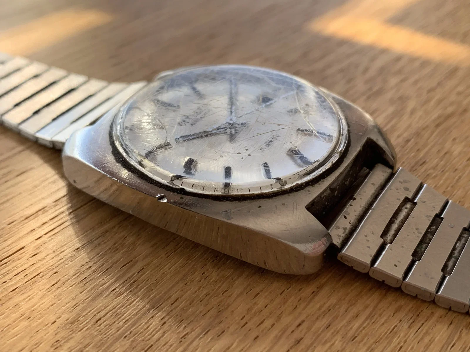 Slijtage is iets moois bij een horloge: het vertelt het verhaal van avontuurlijke polstijd